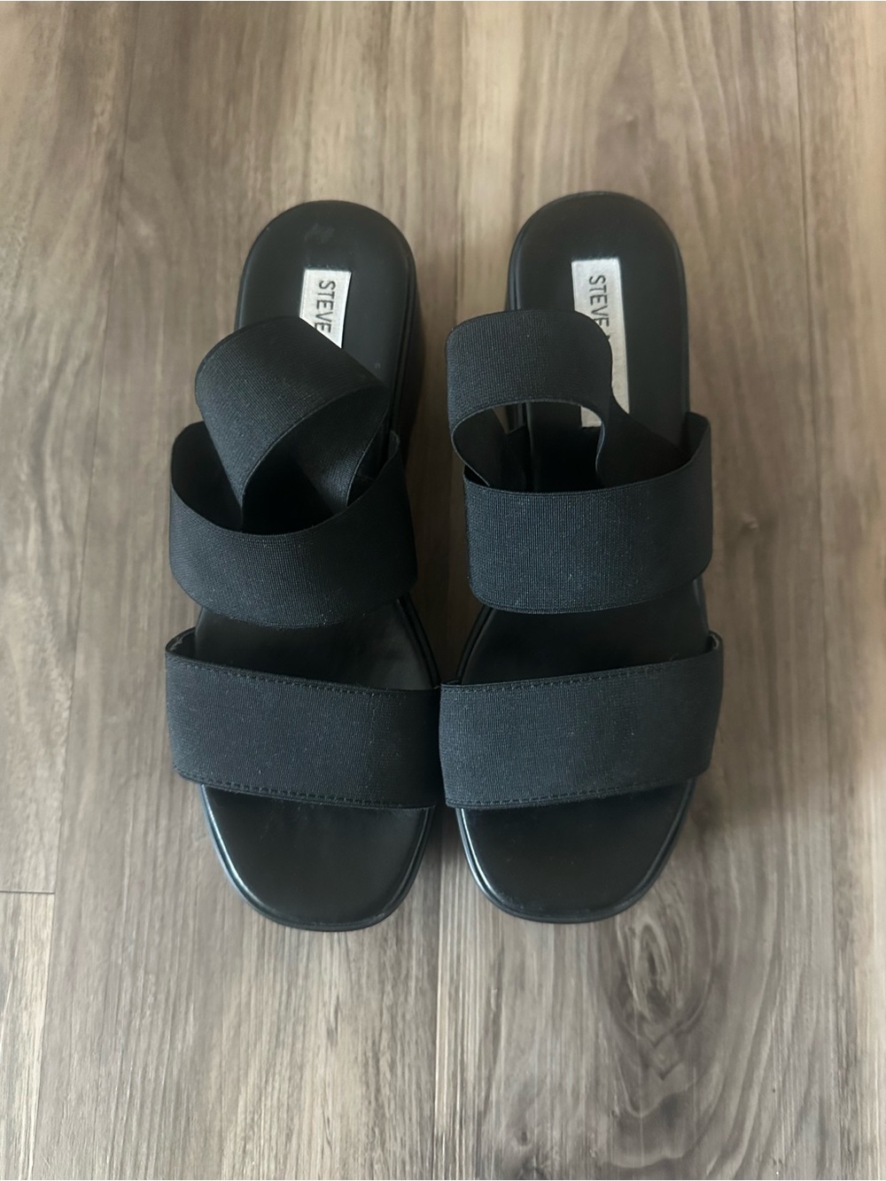 Steve Madden Black Platform Sandals, size 38 - Picture 2 of 3